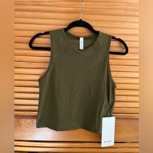 NWT Lululemon Women’s Sculpt Crop Tank, Moss Green, size 4